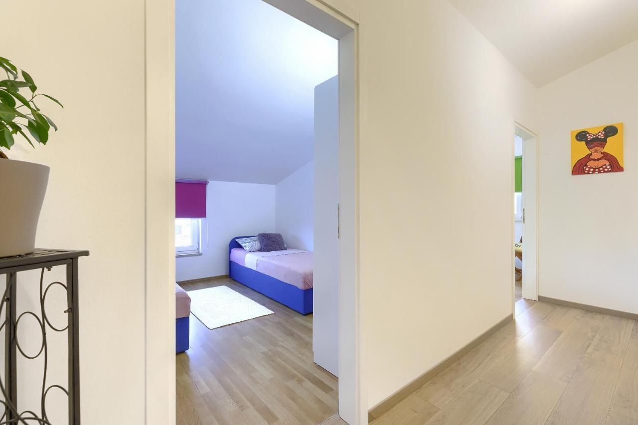 Homestay Pola Esterno foto