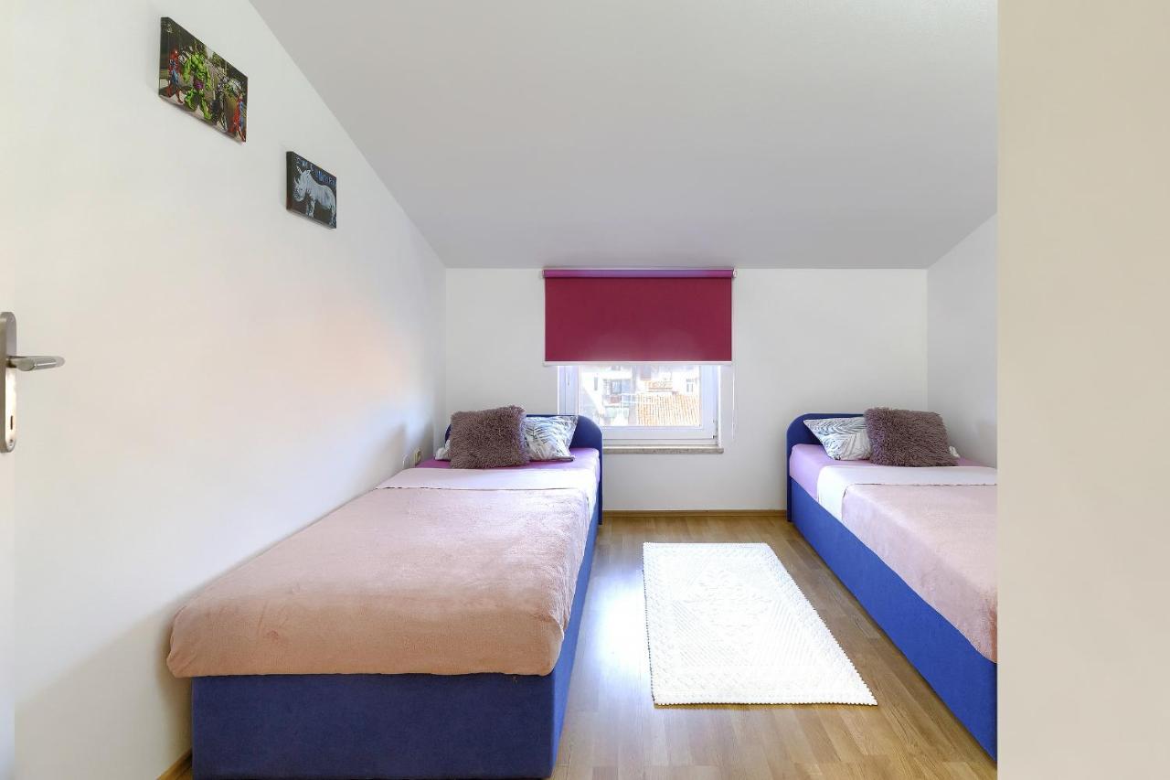 Homestay Pola Esterno foto