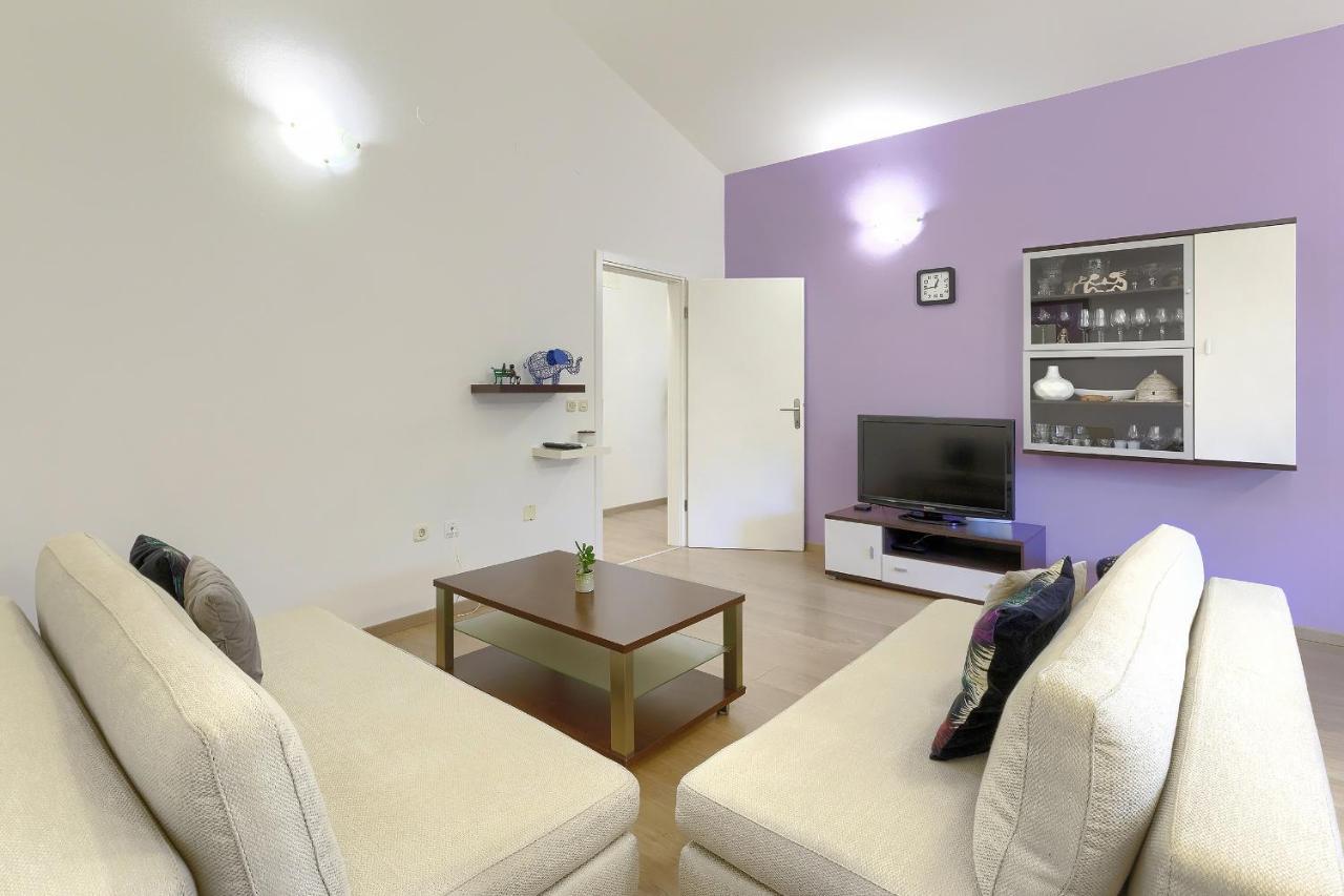Homestay Pola Esterno foto