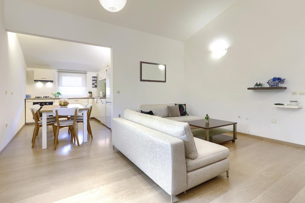 Homestay Pola Esterno foto