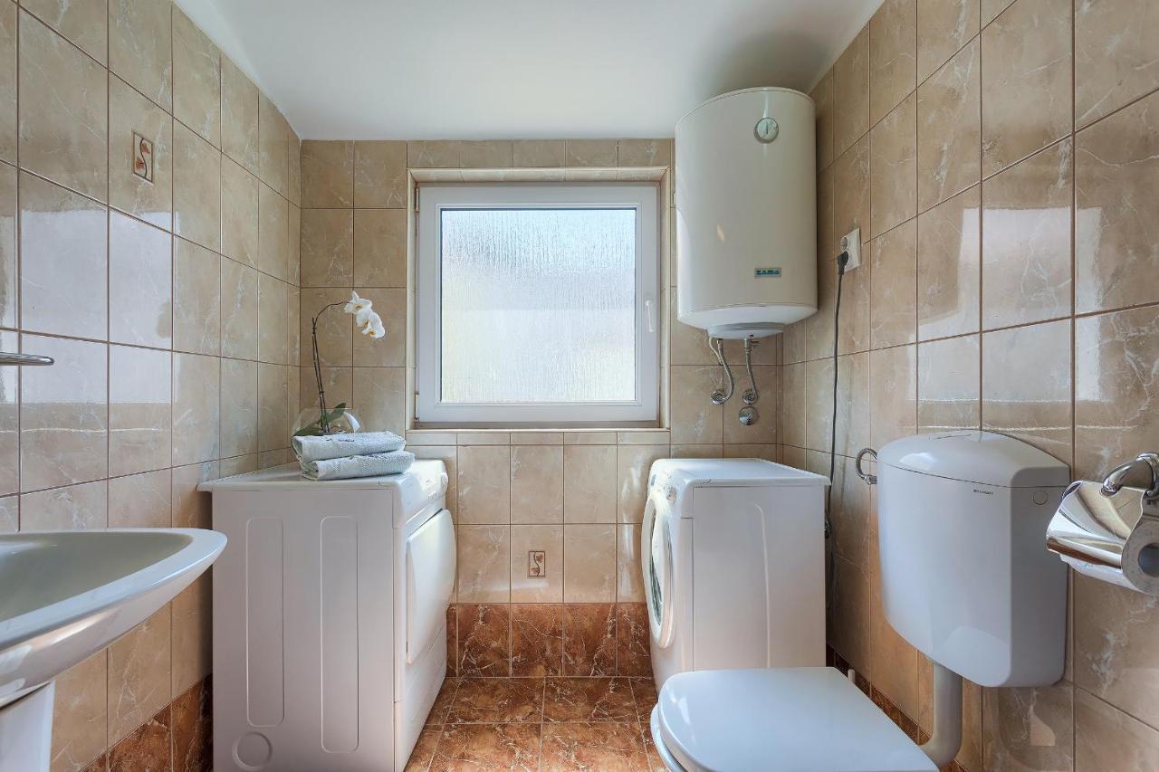 Homestay Pola Esterno foto