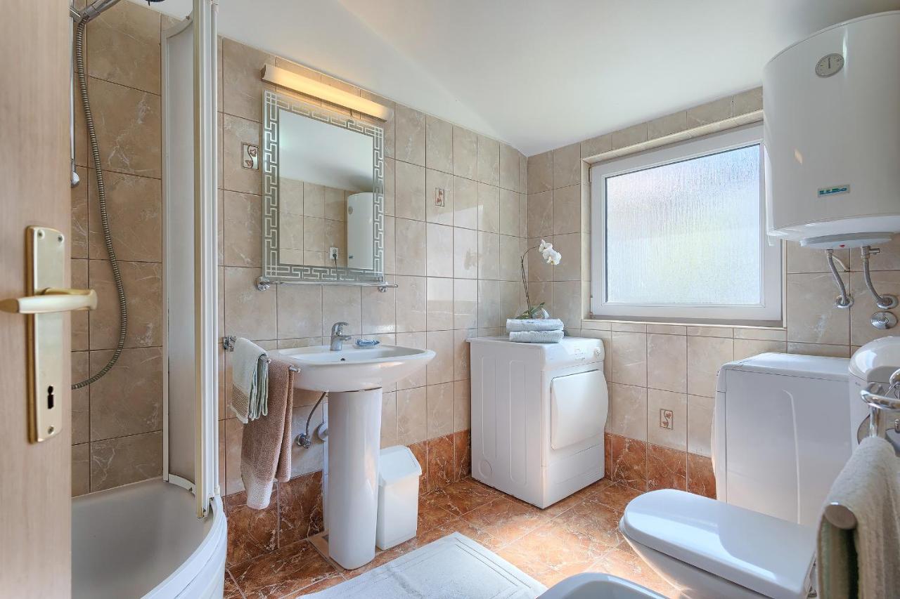 Homestay Pola Esterno foto